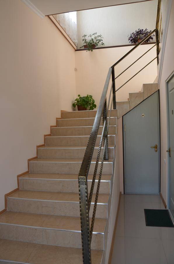Martvili Newhotel Bagian luar foto